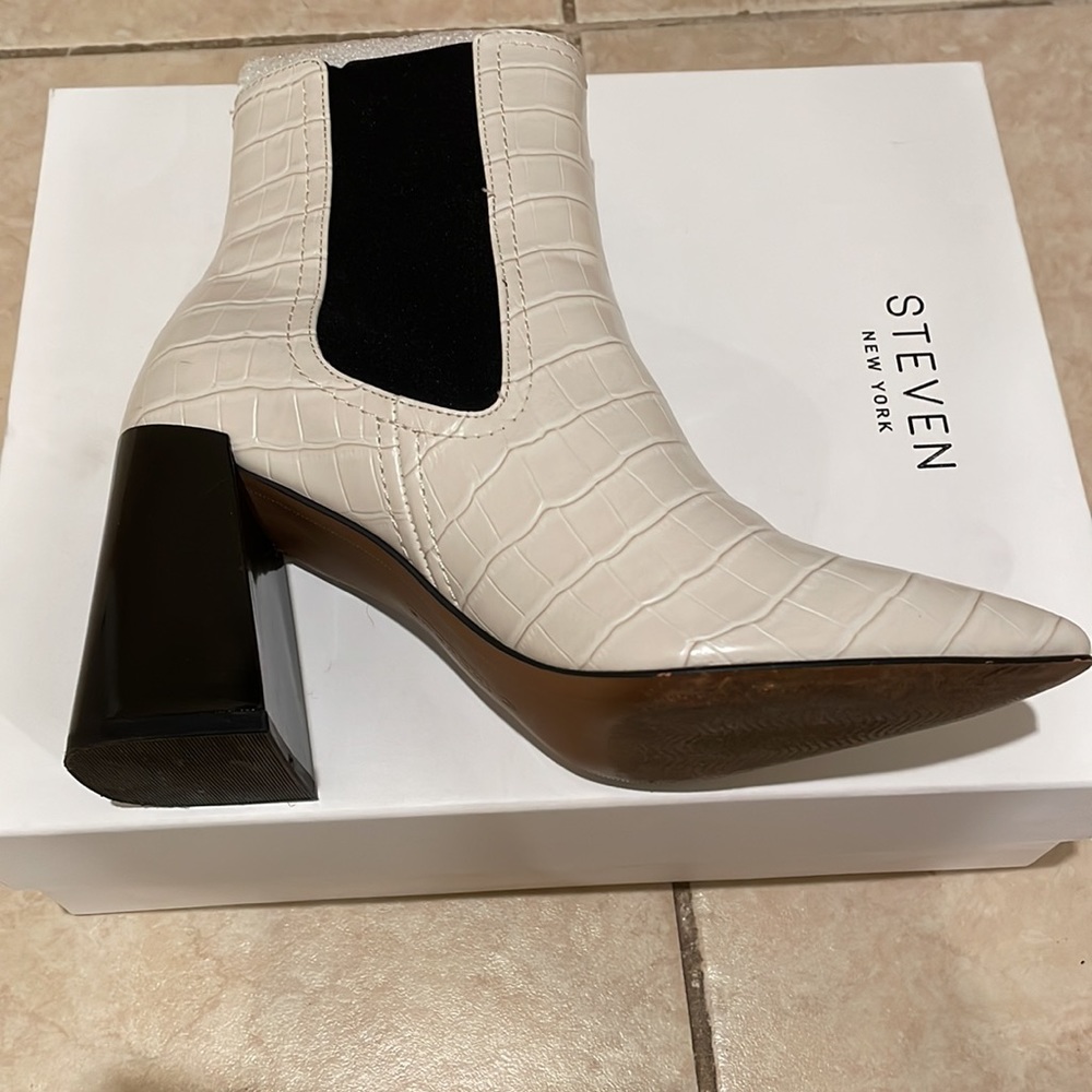 EUC… Steven Booties - Picture 6 of 7